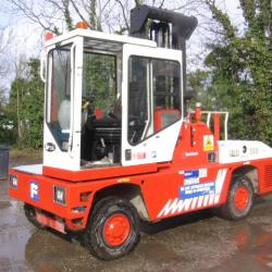 FANTUZZI MSF50U 5 TON SIDE LOADER FORKLIFT .