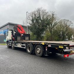 DAF CF 85 410 8x2 Hydraulic Beavertail Body with FASSI 425 Crane