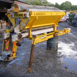 DIRECT COUNCIL CUTHBERTSON DEMOUNT GRITTER / SPREADER