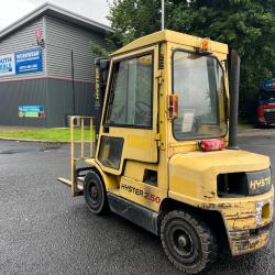 DIRECT IN FROM MINISTRY OF DEFENCE HYSTER 2.5 TONNE DIESEL FORKLIFT...