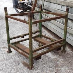 STRONG / SOLID STEEL STILLAGE