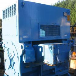 USED LARGE WEG MODEL 450B 670KW INDUCTION MOTOR APPROX 4600KG  W .