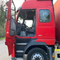 DIRECT FIRE SERVICE VOLVO FH12 4x2 18 TON CURTAINSIDER