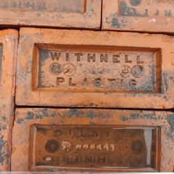 USED / RECLAIMED WITHNELL PLASTIC / ACCRINGTON BRICKS .