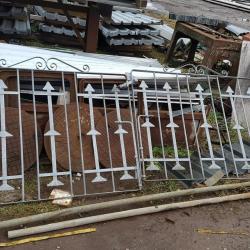 USED GALVANISED STEEL DRIVEWAY GATES .