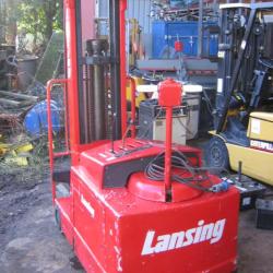 DIRECT BAE SYSTEMS LANSING FOEP 1.1 TONNE FORKLIFT