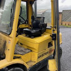 DIRECT IN FROM MINISTRY OF DEFENCE HYSTER 2.5 TONNE DIESEL FORKLIFT...