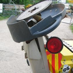 SCHMIDT STAINLESS STEEL GRITTER/ SALT SPREADER