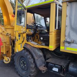 DIRECT COUNCIL MERCEDES UNIMOG 406 SNOWBLOWER