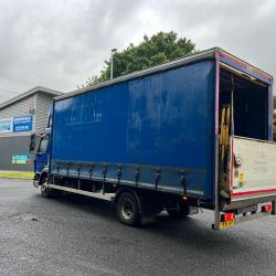 LEYLAND DAF LF 150 7.5T CURTAINSIDER .C/W TAILIFT