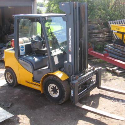 DIRECT BRITISH GAS JUNGHEINRICH TFG  545s .... 4.5 TON FORK LIFT