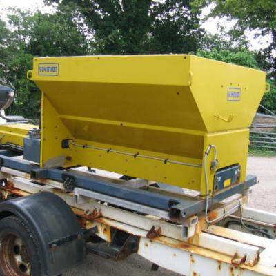 SCHMIDT STAINLESS STEEL GRITTER/ SALT SPREADER