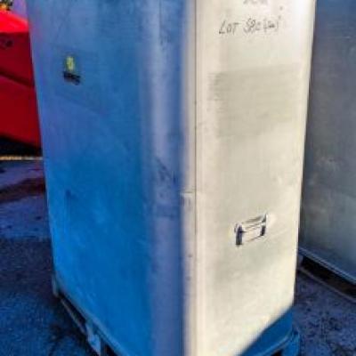 USED 1000 LITRE BUNDED OIL / FUEL TANL .