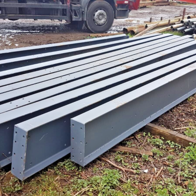 9 noSTEEL GIRDERS APPROX 406 X 140 x 39kg