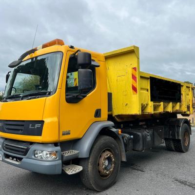 DAF LF55 220 ROLL ON ROLL OFF 18 TONNE HOOK LOADER