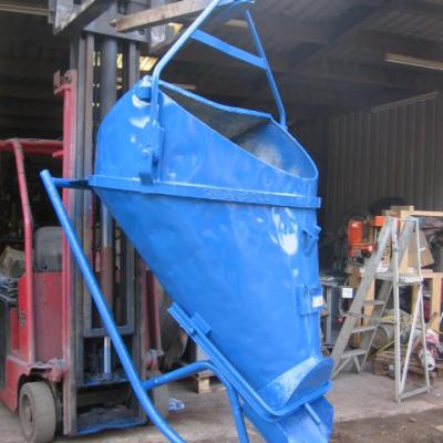 CONCRETE POURING SKIP. TORPEDO TYPE