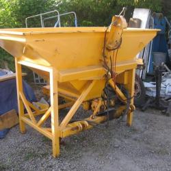 DIRECT COUNCIL CUTHBERTSON GRITTER / HOPPER 3 POINT LINKAGE
