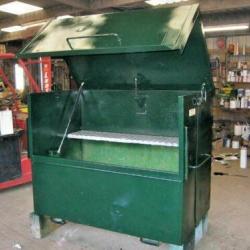 LARGE HEAVY DUTY STEEL TOOL STORAGE BOX C/W 2 KEYS